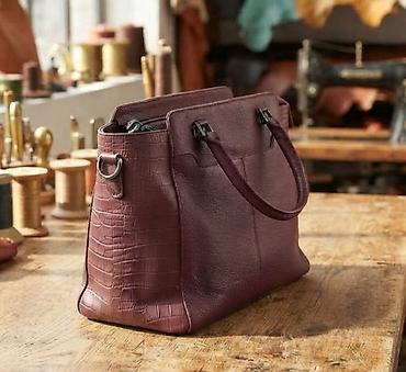 longines satovi beograd: Elegantna torba od prave kože – bordo/burgundi nijansa - Materijal — 1