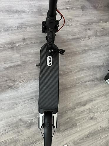 autima: Električni trotinet Xiaomi Pro – snažan i praktičan gradski prevoz - — 3