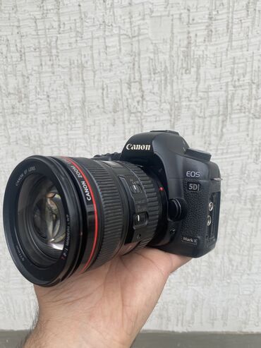 фото камеры: Полнокадровая зеркальная камера canon 5d mark2, по работе нет