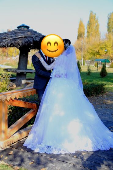 свадебные платья ош: Продается или сдается в аренду свадебное платье куплено в России