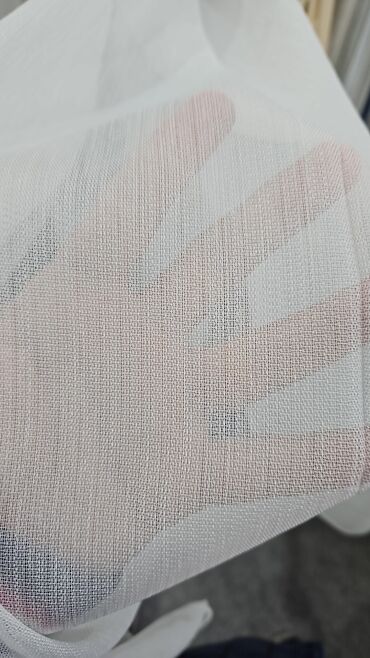 Pərdə və tüllər: Ağ rəngli tül pərdə parçası - Material: nazik, yüngül, şəffaf tül — 1