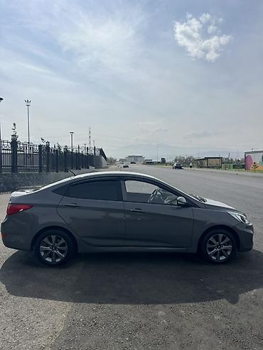 spark 2021: Hyundai Accent: 2019 г., 1.4 л, Автомат, Бензин, Седан — 4