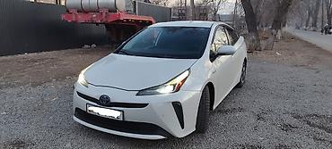 Toyota: Toyota Prius: 2019 г., 1.8 л, Типтроник — 4