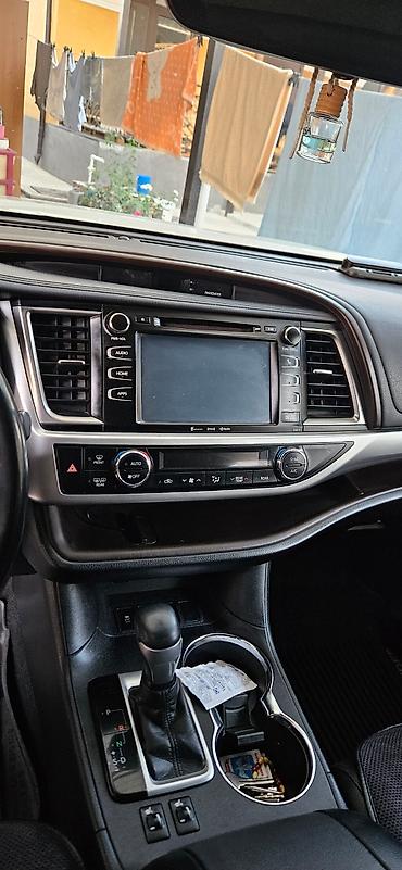 Toyota: Toyota Highlander: 2018 г., 3.5 л, Вариатор, Гибрид, Минивэн — 12