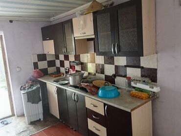 дом ауца: Полдома, 5 м², 4 комнаты, Собственник, Косметический ремонт