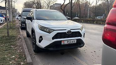 Toyota: Toyota RAV4: 2019 г., 2.5 л, Автомат, Бензин, Кроссовер — 12