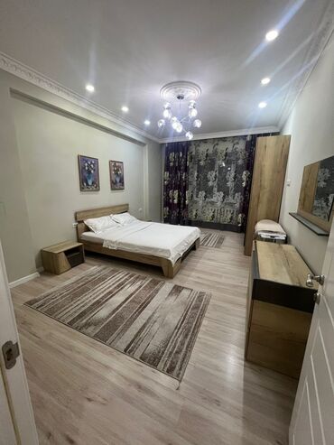 Посуточная аренда квартир: 3 комнаты, Душевая кабина, Постельное белье, Кондиционер — 9