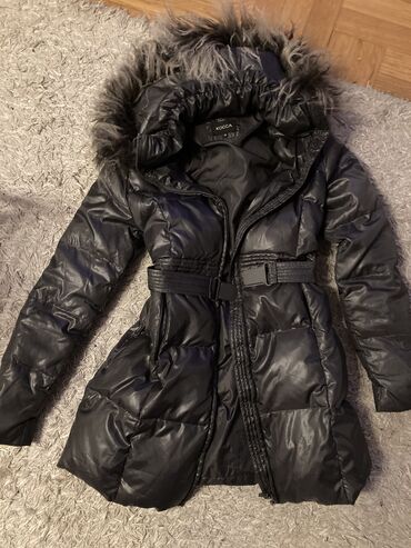 Zimske jakne: M (EU 38), Jednobojni, Sa postavom, Perje