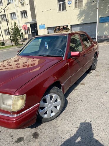 Mercedes-Benz: Mercedes-Benz W124: 1994 г., 2.2 л, Механика, Бензин, Седан