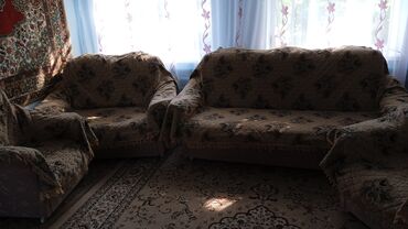 надувные диван: Цвет - Бежевый, Б/у