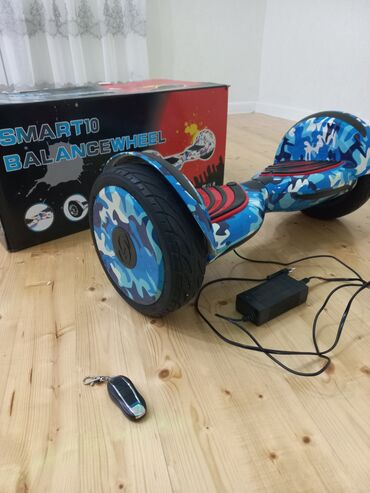 CD, DVD disklər və kassetlər: Smart 10 Balancewheel hoverboard, mavi kamuflyaj rəngində. Redzin