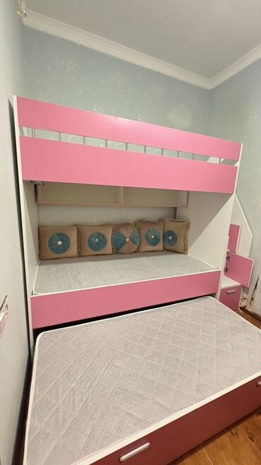 Uşaq və gənc otağı üçün dəstlər: Oğlan və qız üçün, İşlənmiş, Dolab, Yazı masası — 3