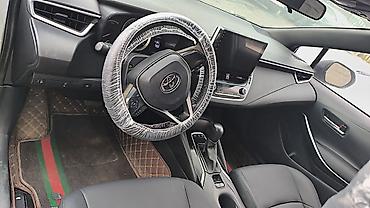 Toyota: Toyota Corolla: 2020 г., 1.8 л, Вариатор, Гибрид, Хэтчбэк — 5