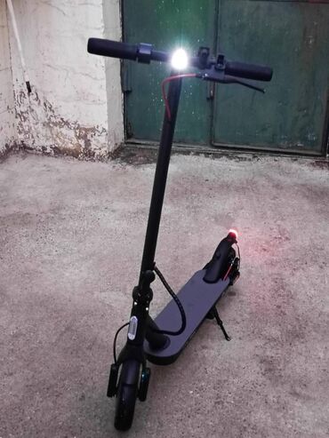 electric scooter qiymeti: İşlənmiş Elektrik samokat 8", 351 - 500 Vt, 26 - 35 km/s