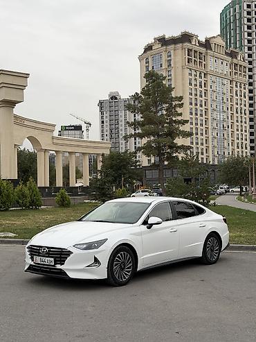 Hyundai: Hyundai Sonata: 2022 г., 2 л, Автомат, Газ, Седан — 1