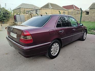 06 masin: Mercedes-Benz C-Class: 1.8 l | 1997 il Sedan — 8