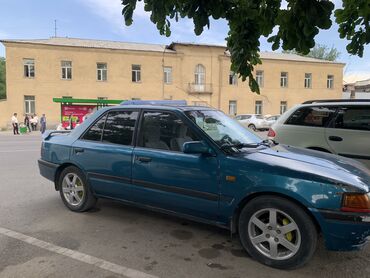 ниссан автомобиль: Mazda 323: 1991 г., 1.6 л, Механика, Бензин, Седан