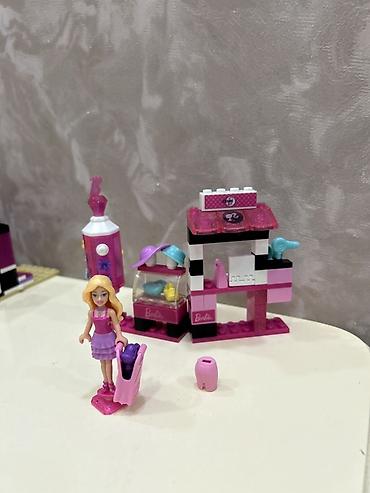 oyuncaq ayi per page 40: Barbie temalı konstruksiya dəsti – Mini butik və aksesuar stendi — 2