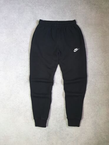 fore спортивные костюмы: Мужской спортивный костюм, S, Nike, Б/у