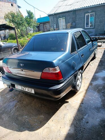 Daewoo: Daewoo Nexia: 2003 г., 1.5 л, Механика, Бензин, Седан