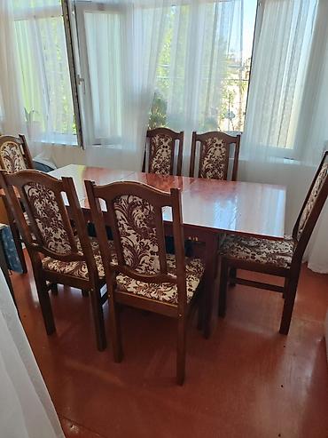 Masa desti 140azn. 6 stulla. Yaxsı veziyyetde ünvan Razin (8050)