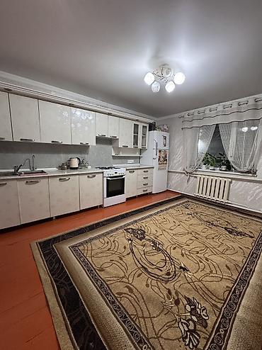 Продажа коттеджей и домов: В селе Беловодское продается добротный дом из 5-ти комнат, кухня — 8