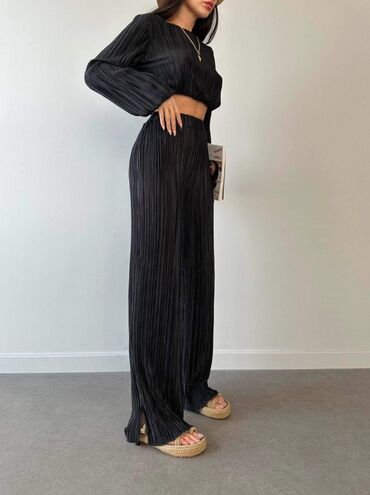 Kompleti: New Perfekt Set SS•MM•L Cena3500 Din — 9