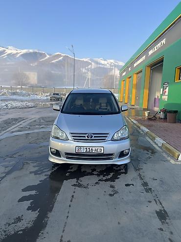 Toyota: Toyota Ipsum: 2003 г., 2.4 л, Автомат, Бензин, Минивэн — 2