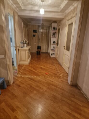 Uzunmüddətli kirayə mənzillər: Geniş və işıqlı mənzil – klassik üslubda tam mebel və texnika ilə — 5