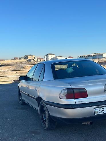 Opel: Opel Omega: 2 l | 1999 il Sedan — 6
