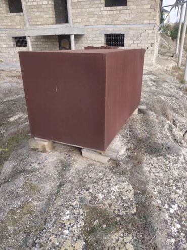 Baklar və çənlər: Metal su/yanacaq çəni - Material: qalın divarlı metal - Forma — 5