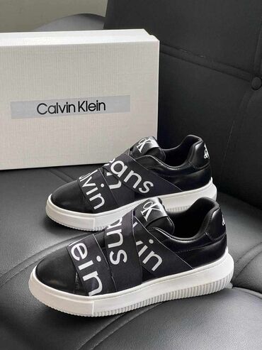 Women's Sneakers and athletic shoes: Calvin Klein, 38 — 8