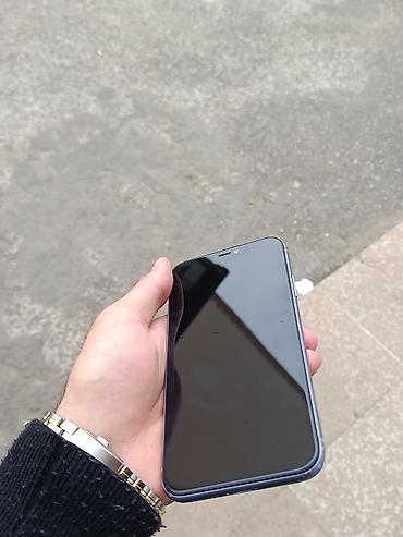 ayfon 11 sekilleri: IPhone 11, Göy, Face ID — 4