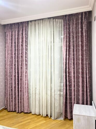 Ev saatları: Qızılı-gül rəngində qalın pərdə və krem rəngli tüll dəstı. - Qalın