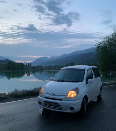 купить опель вектра б: Toyota Funcargo: 2000 г., 1.3 л, Автомат, Бензин, Минивэн