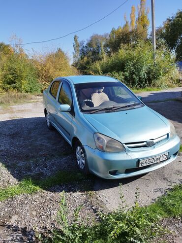 рав 4 авто: Toyota Platz: 2003 г., 1.5 л, Автомат, Бензин, Седан