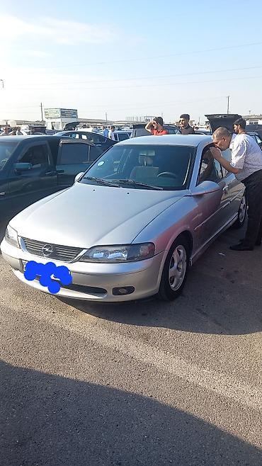 opel omega b: Opel Vectra: 2.2 l | 2001 il 260000 km Sedan — 2