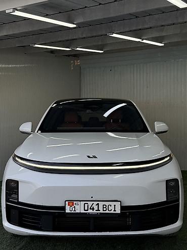 3 7v: Lixiang L7: 2023 г., 1.5 л, Автомат, Гибрид, Внедорожник — 1