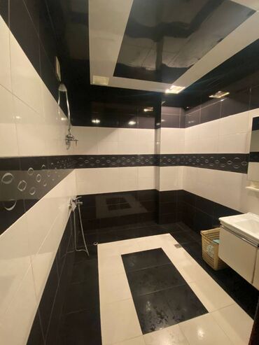 Uzunmüddətli kirayə mənzillər: 9-cu mikrorayonda Bolmart marketin yanında 17 mərtəbəli binanın 7-ci — 15