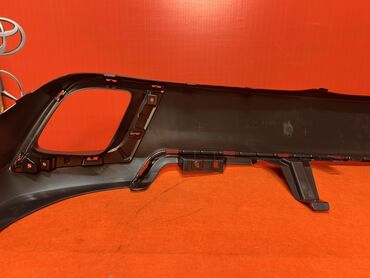 Бамперы и комплектующие: Бампер Toyota, Новый, Оригинал — 10