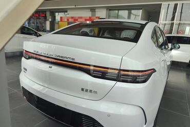 BYD: BYD : 1.5 l | 2024 il 55 km Sedan — 6