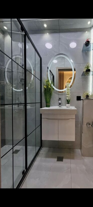 Продукты питания: Məhsul: Duş kabinası və hamam aksesuarları komplekti Təsvir: - Qara