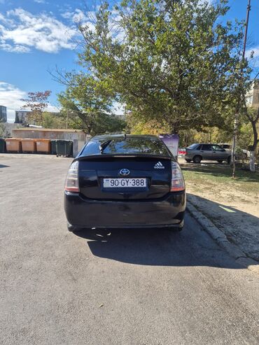 Nəqliyyat vasitəsinin icarəsi: Günlük, Toyota, Depozitlə, Qalmaq şərti ilə — 4