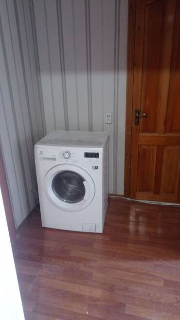 снять частный дом от хозяина: 53 м², 2 комнаты, Подвал, погреб, Забор, огорожен