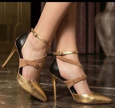 Elegantne ženske salonke na visoku štiklu - Dizajn: kombinacija