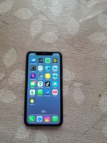 Apple iPhone: IPhone 11, 128 GB, Qara, Sənədlərlə, Face ID — 6