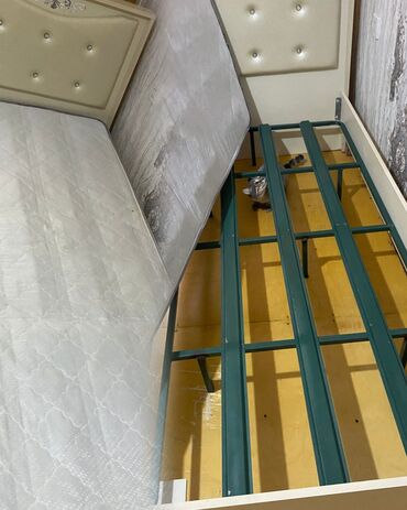 Mətbəx mebeli: İşlənmiş, Təknəfərlik çarpayı, Bazalı, Matras ilə, Siyirməsiz