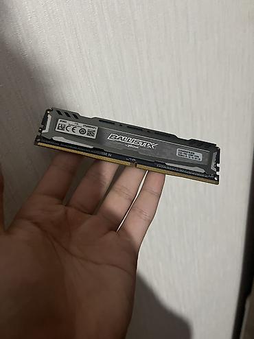 Operativ yaddaş (RAM) Crucial, 4 GB, 2400 Mhz, DDR4, PC üçün, İşlənmiş