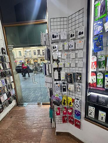 mağazanın: PH Telekom – mobil aksesuarlar və telefon servisi Məhsullar: - Telefon — 8