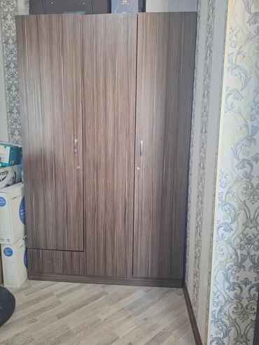 двери деревянные: Шкаф для одежды, Прямой, ЛДСП